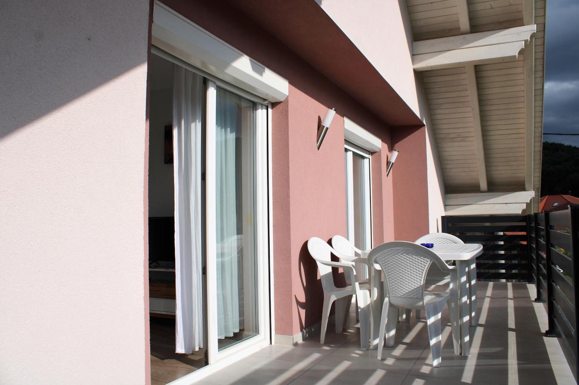 Apartman Swans Otočac Exterior foto