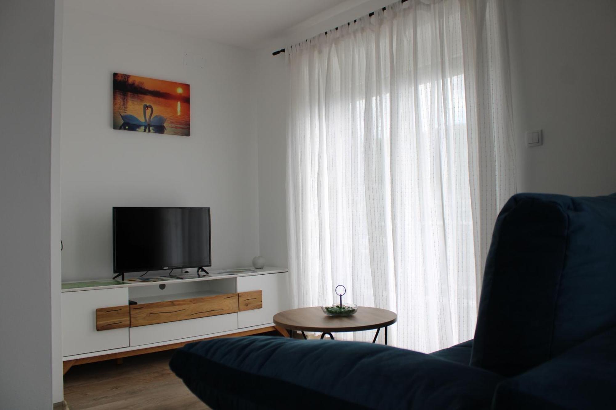 Apartman Swans Otočac Exterior foto